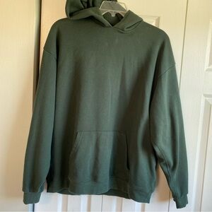 Skims Women’s Hoodie Size Large I’m the very popular color Spruce.